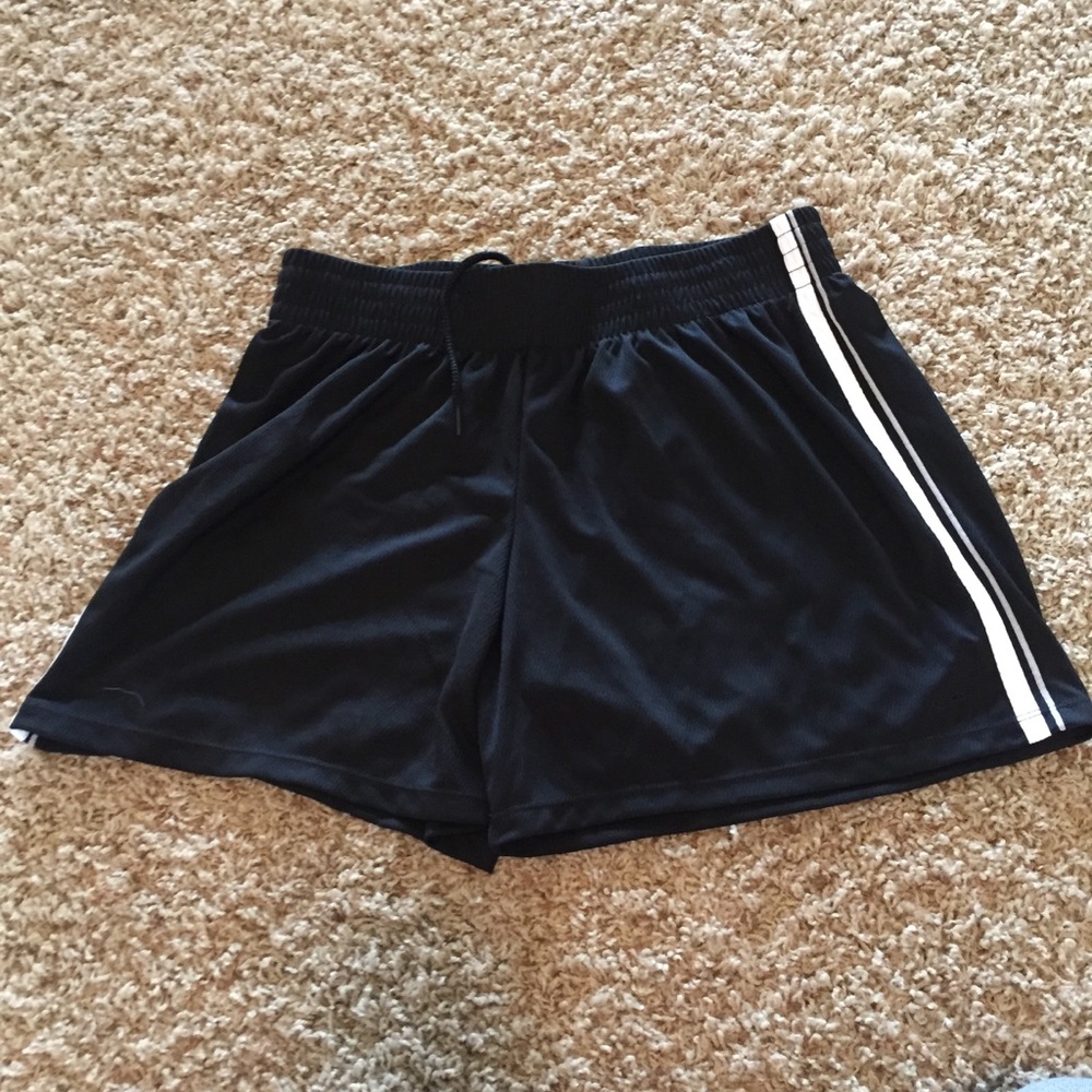 Champion athletic shorts with stripe detail